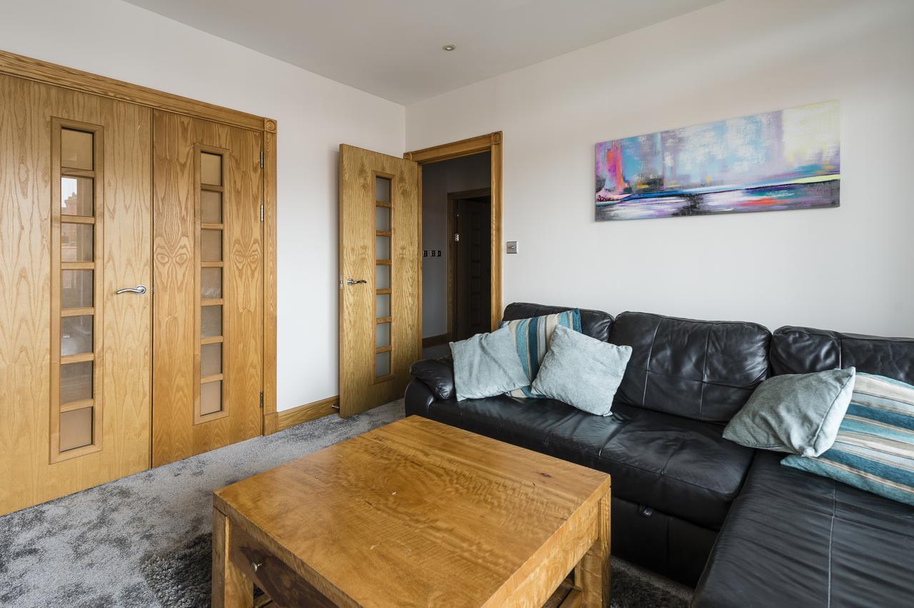 Dee Lane Apartment เชสเตอร์ ภายนอก รูปภาพ